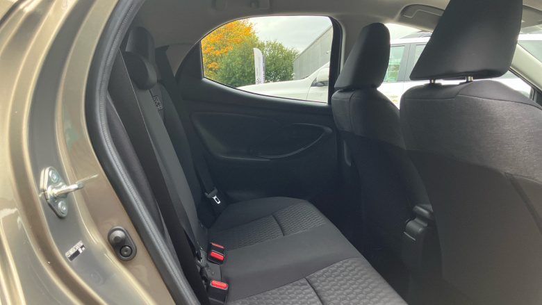 Toyota Yaris 1.5 Hybrid Design 5dr CVT Hybrid Hatchback